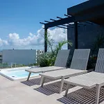 Menesse Studio Home